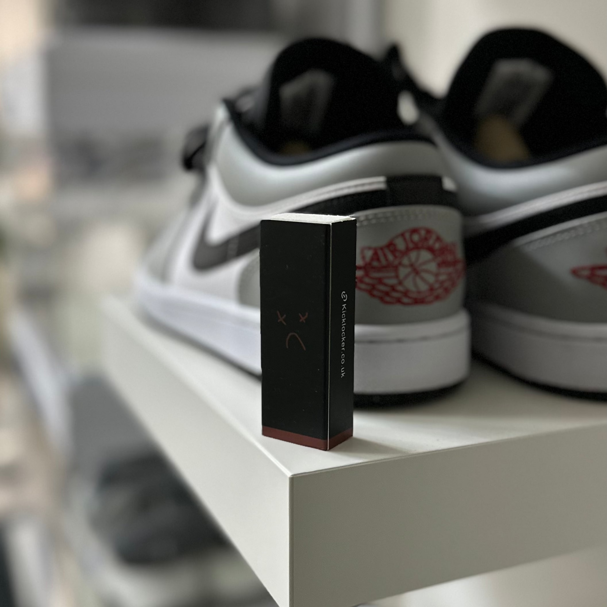 KickLocker Sneaker Eraser 3